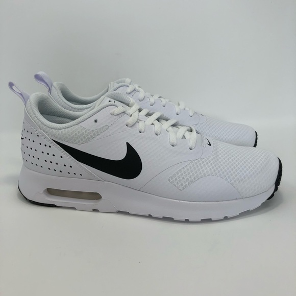 Nike Shoes - Nike Air Max Tavas